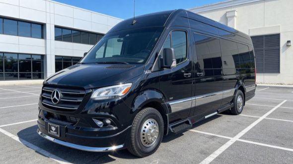 10 passenger sprinter van clovis