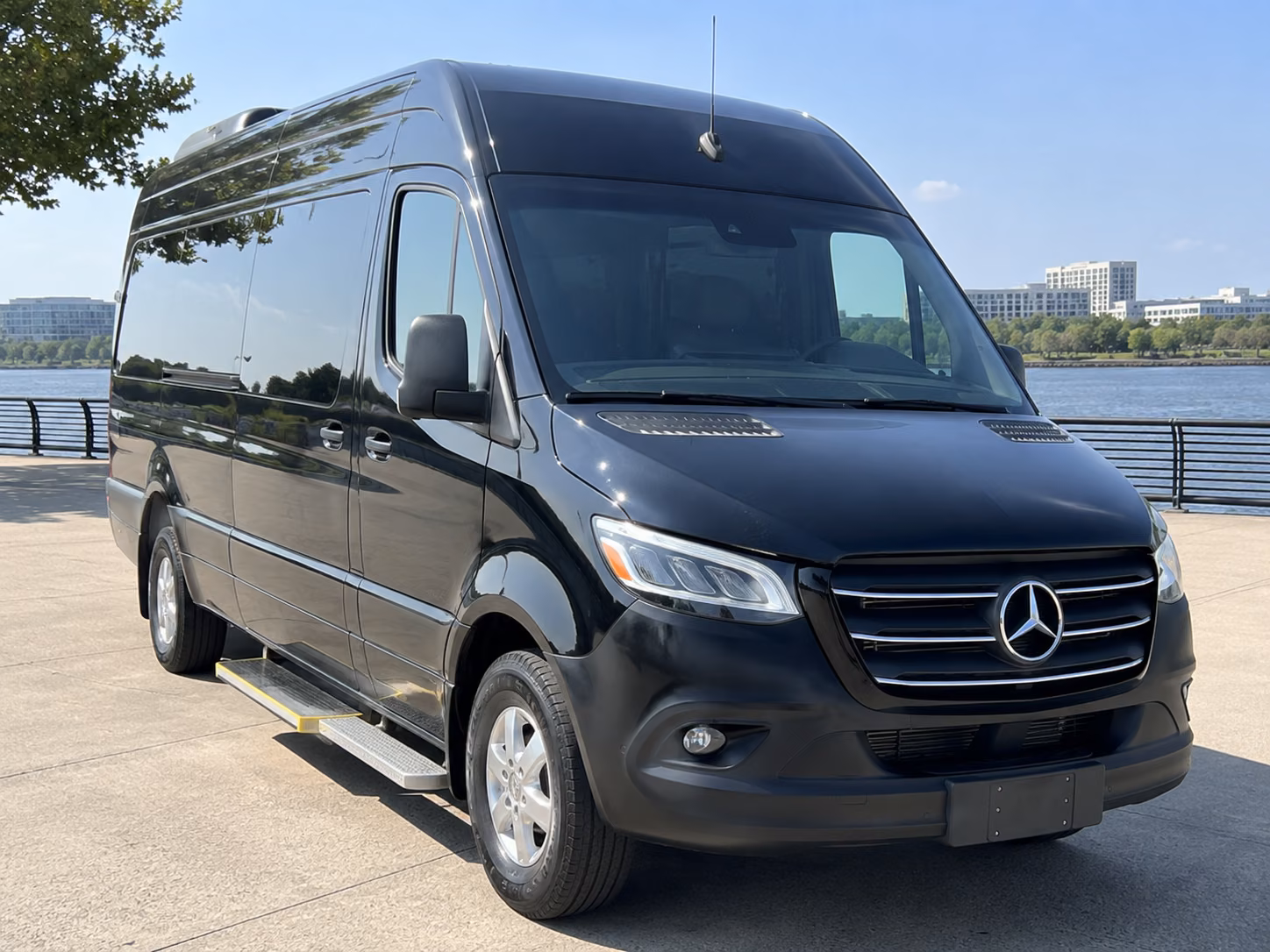 clovis 15 passenger sprinter van