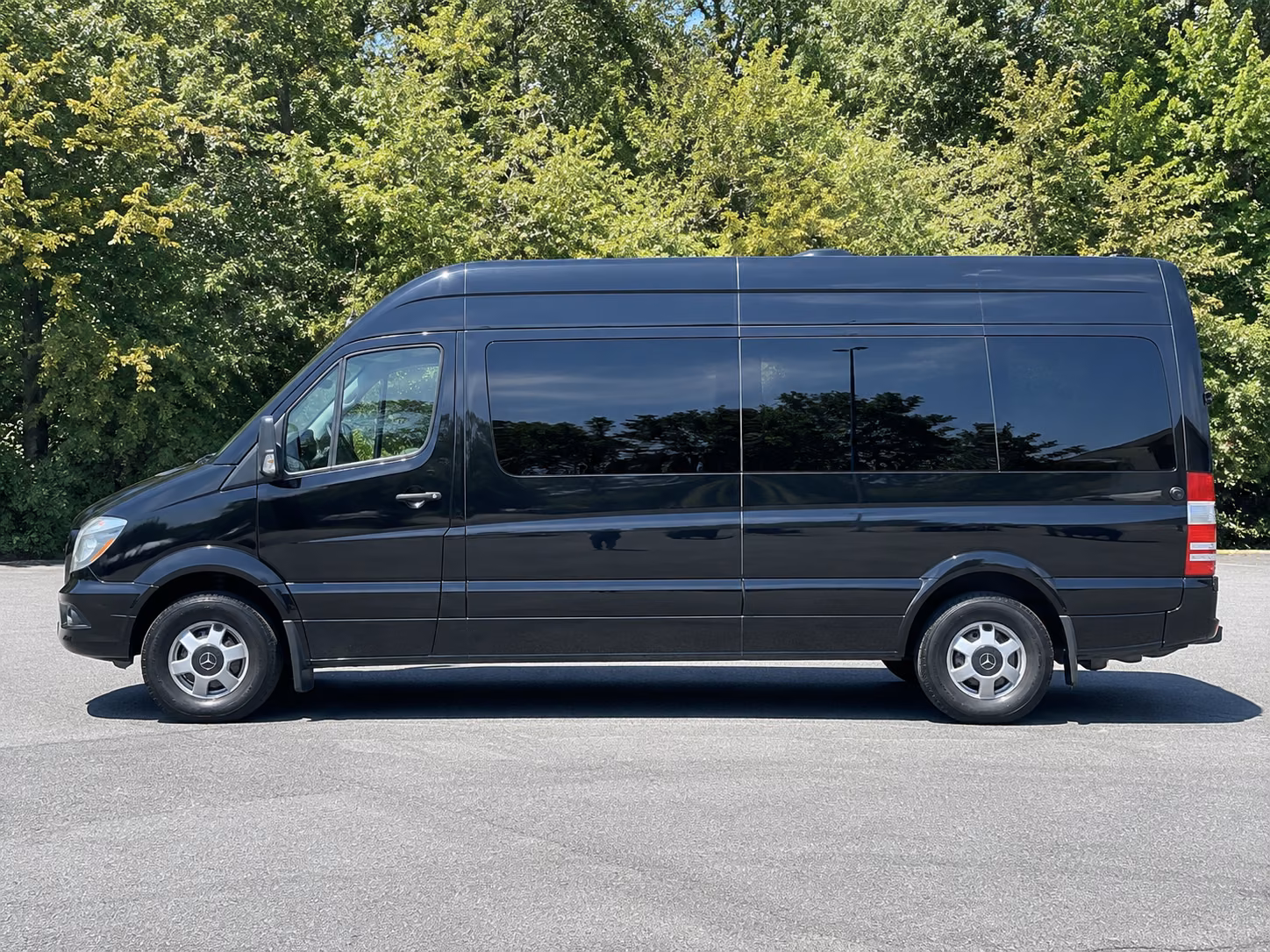 find the perfect transportation for your next wine tour 1